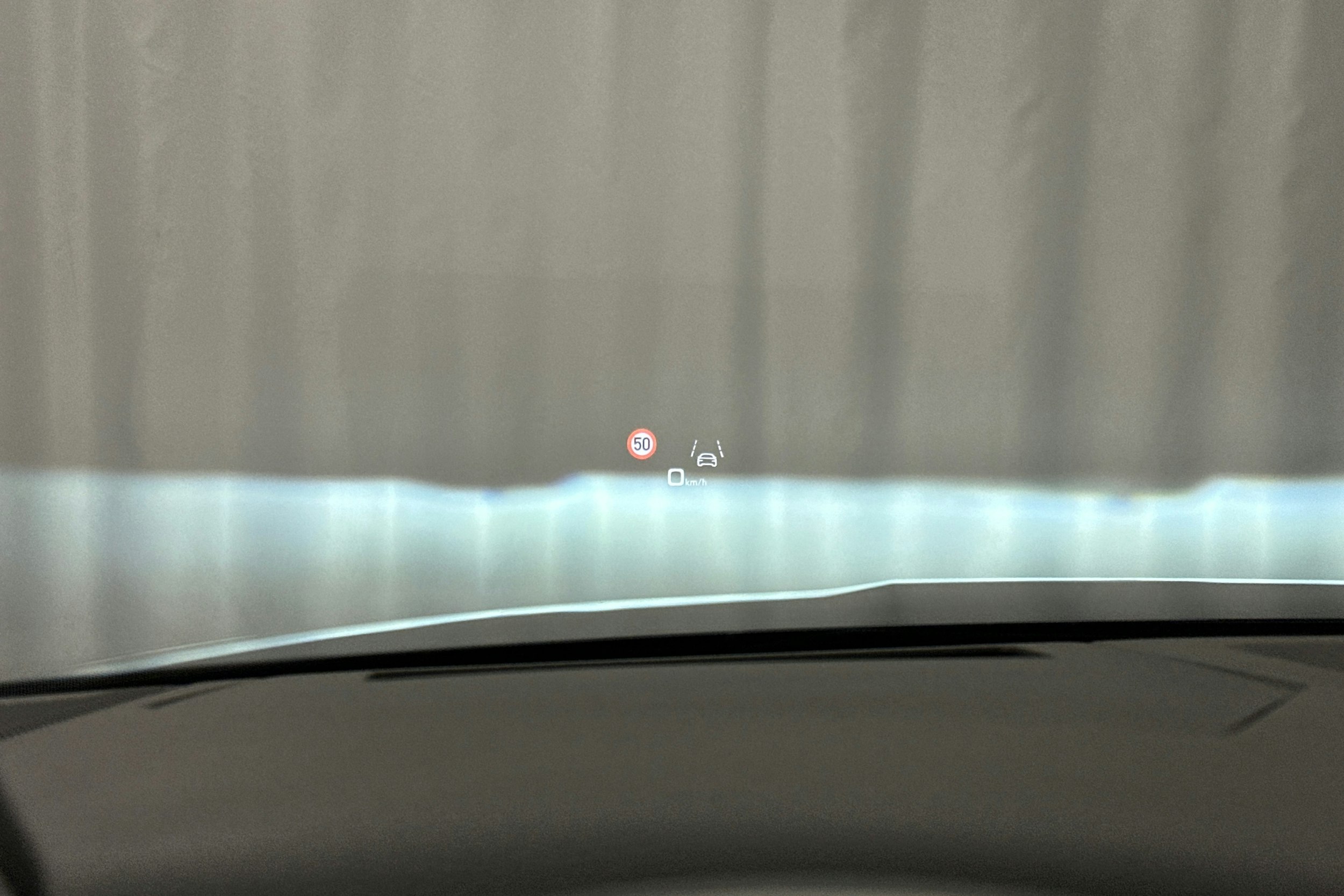 sininen Audi e-tron 2022 kuva 19.