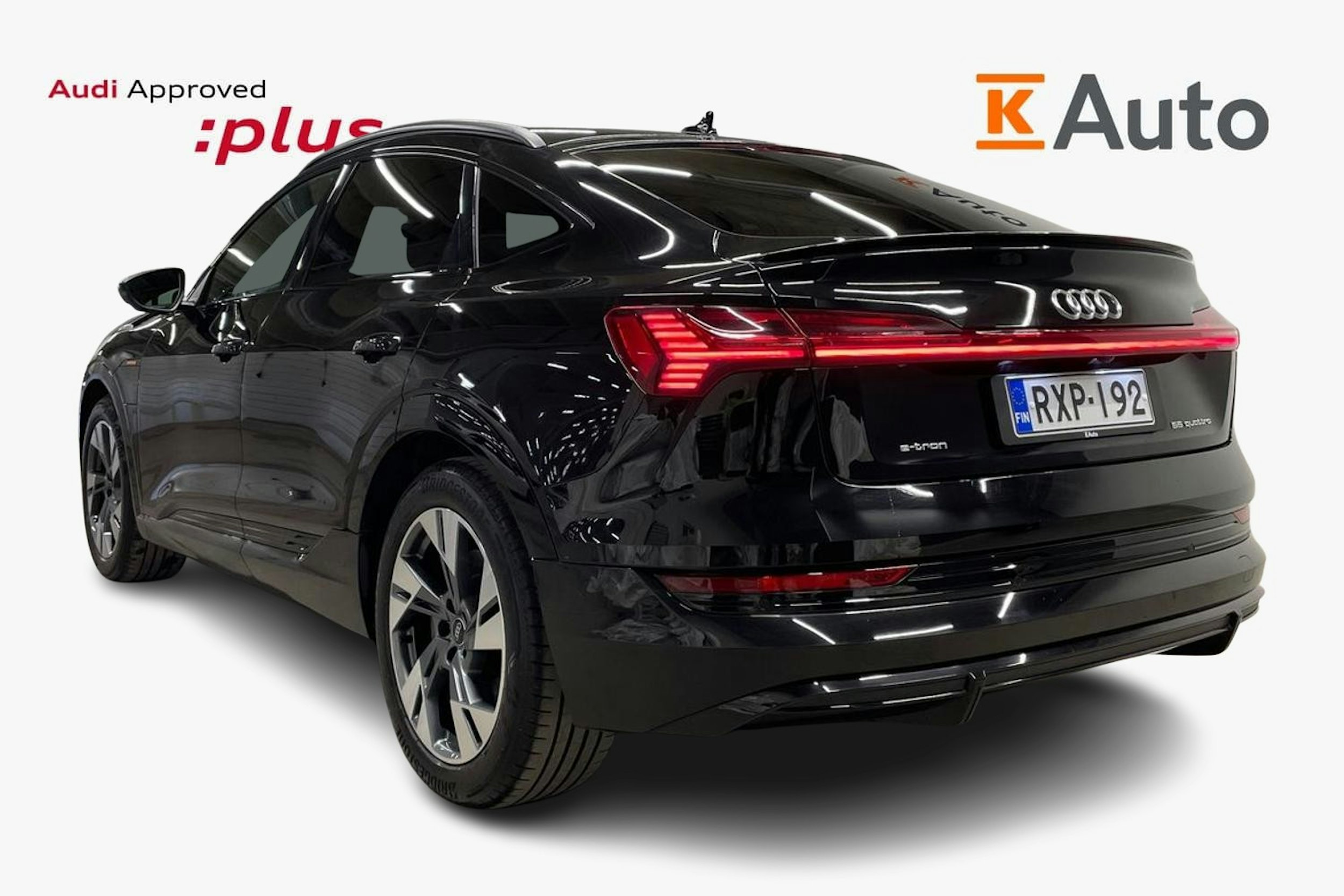 musta Audi e-tron 2022 kuva 2.