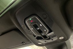 musta Audi e-tron 2022 kuva 27.