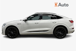 valkoinen Audi e-tron 2022 kuva 6.
