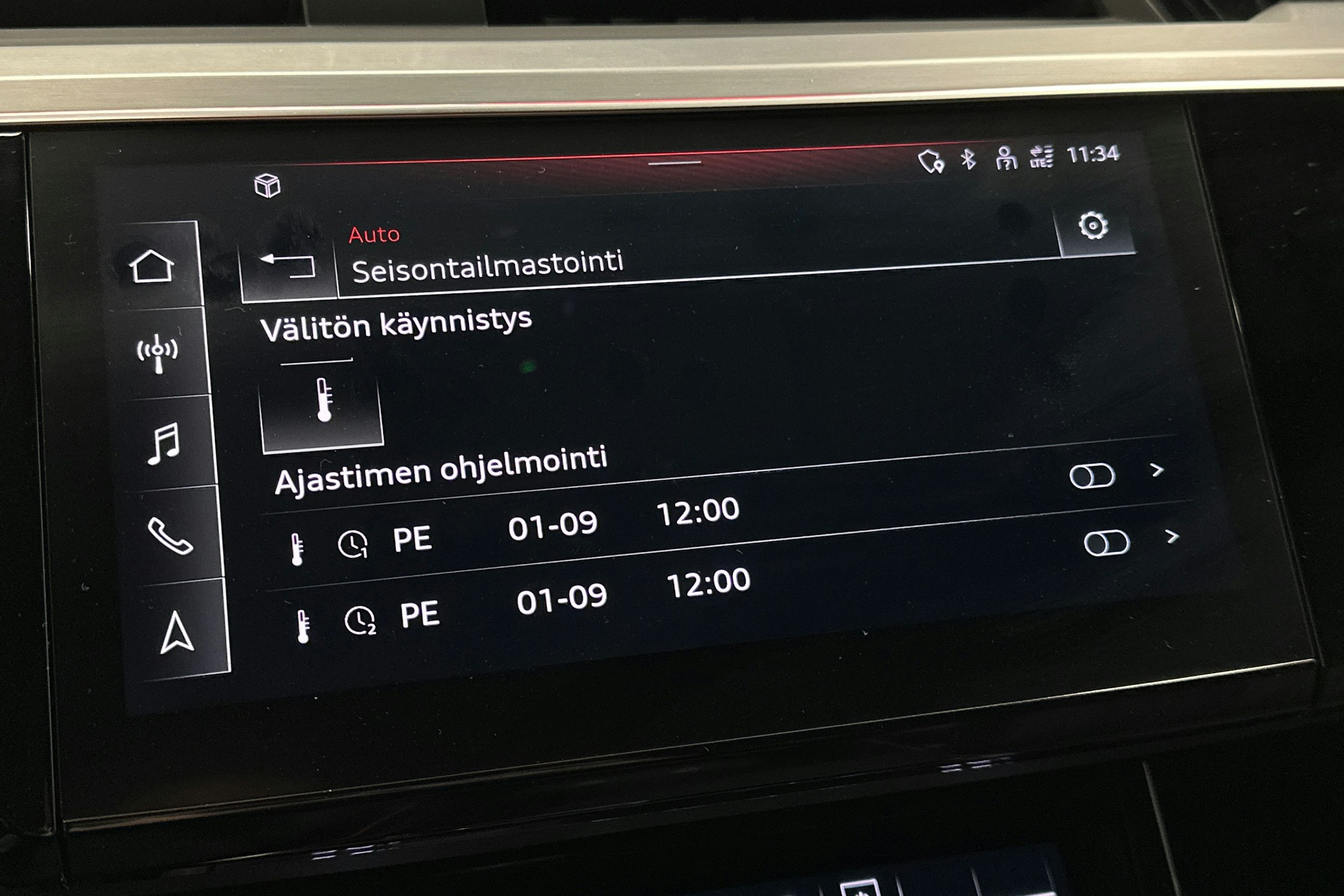 valkoinen Audi e-tron 2022 kuva 28.