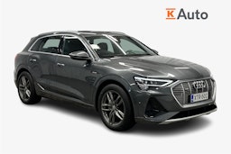 harmaa Audi e-tron 2022 kuva 1.