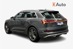 harmaa Audi e-tron 2022 kuva 2.