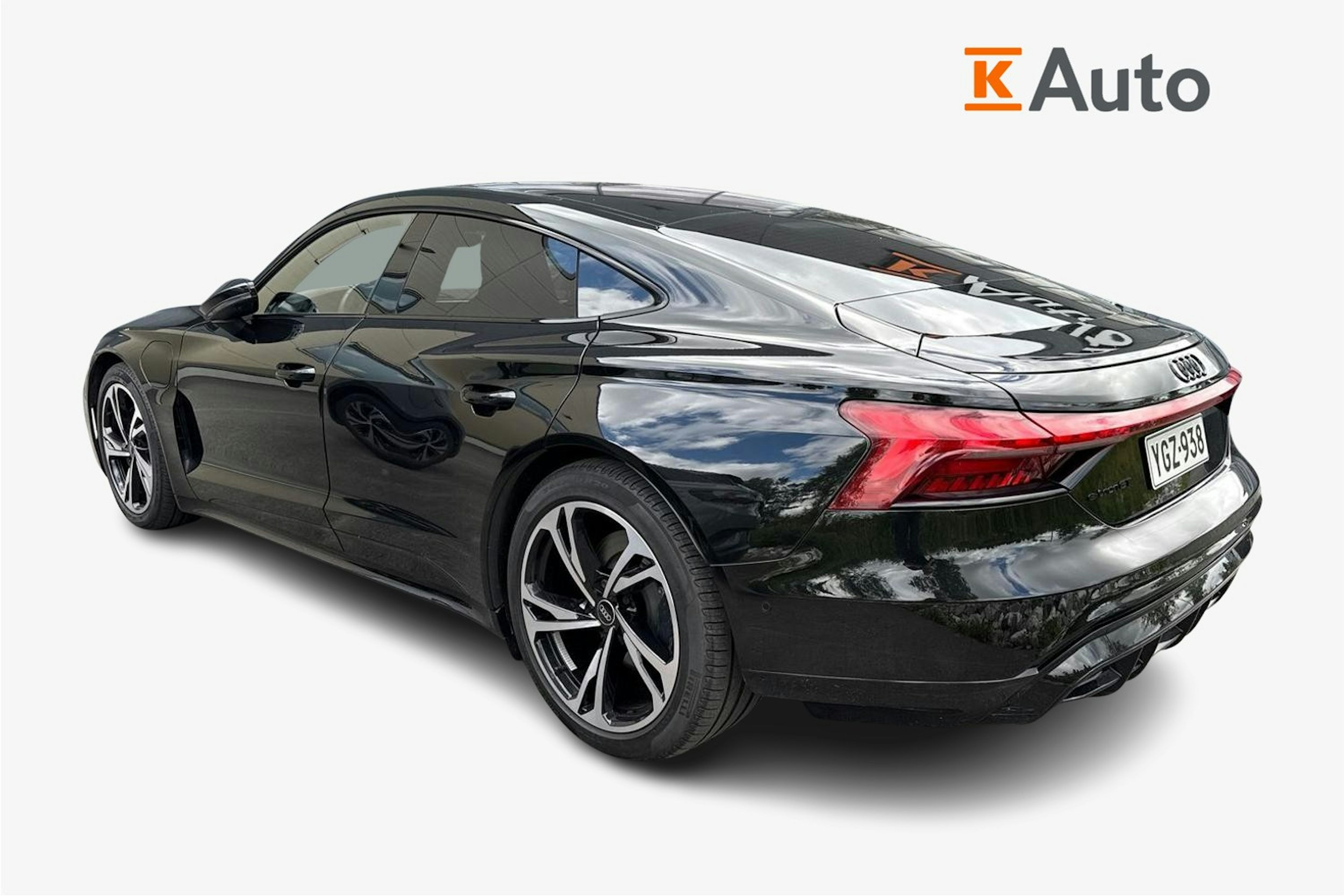 Musta Audi e-tron 2022 kuva 2.