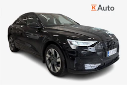 musta Audi e-tron 2022 kuva 1.