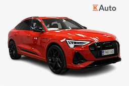 punainen Audi e-tron 2022 kuva 1.