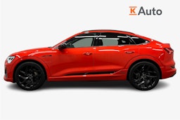 punainen Audi e-tron 2022 kuva 6.