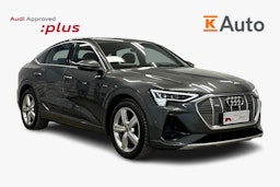 harmaa Audi e-tron 2022 kuva 1.