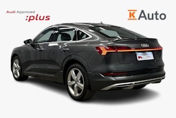 harmaa Audi e-tron 2022 kuva 2.