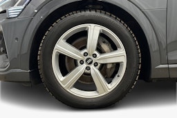 harmaa Audi e-tron 2022 kuva 11.