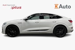 valkoinen Audi e-tron 2022 kuva 6.
