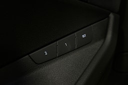 musta Audi e-tron 2022 kuva 19.