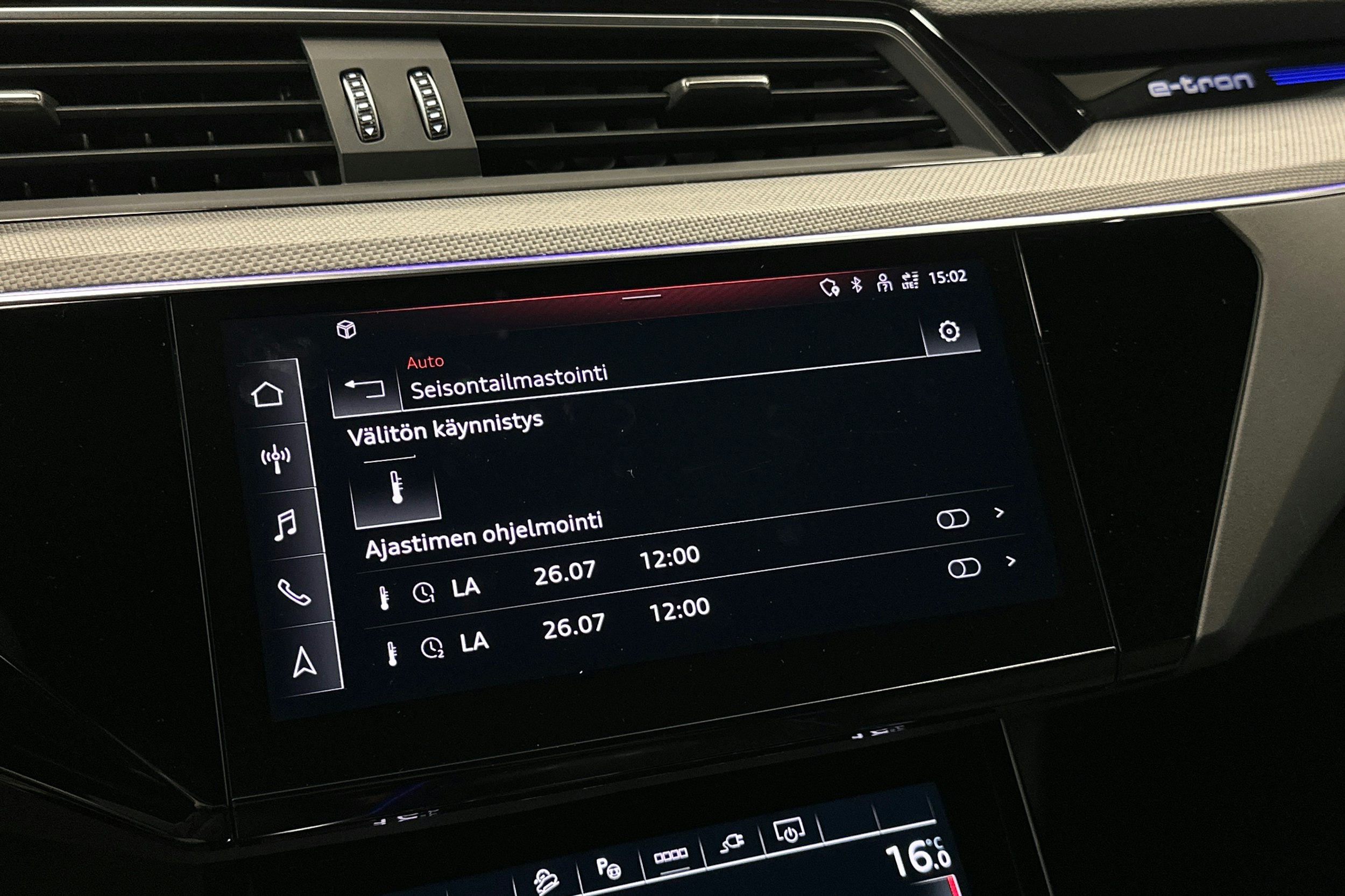 musta Audi e-tron 2022 kuva 29.