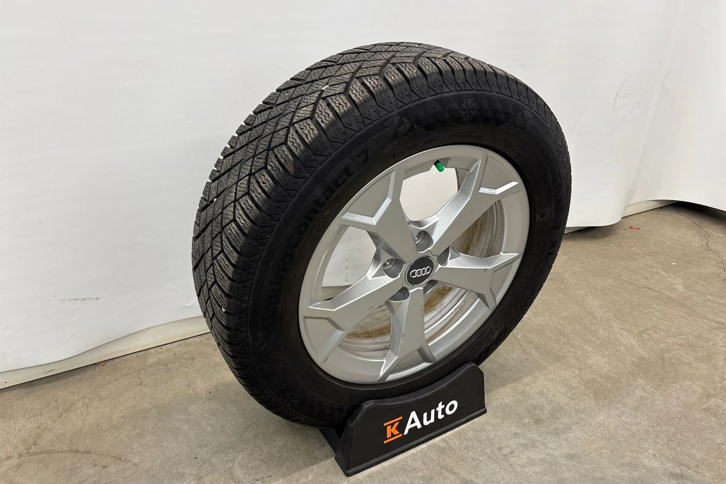 musta Audi Q3 2022 kuva 10.