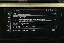 harmaa Audi e-tron 2022 kuva 35.