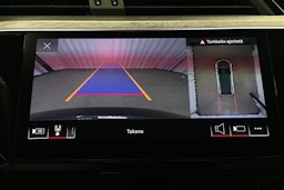 harmaa Audi e-tron 2022 kuva 39.