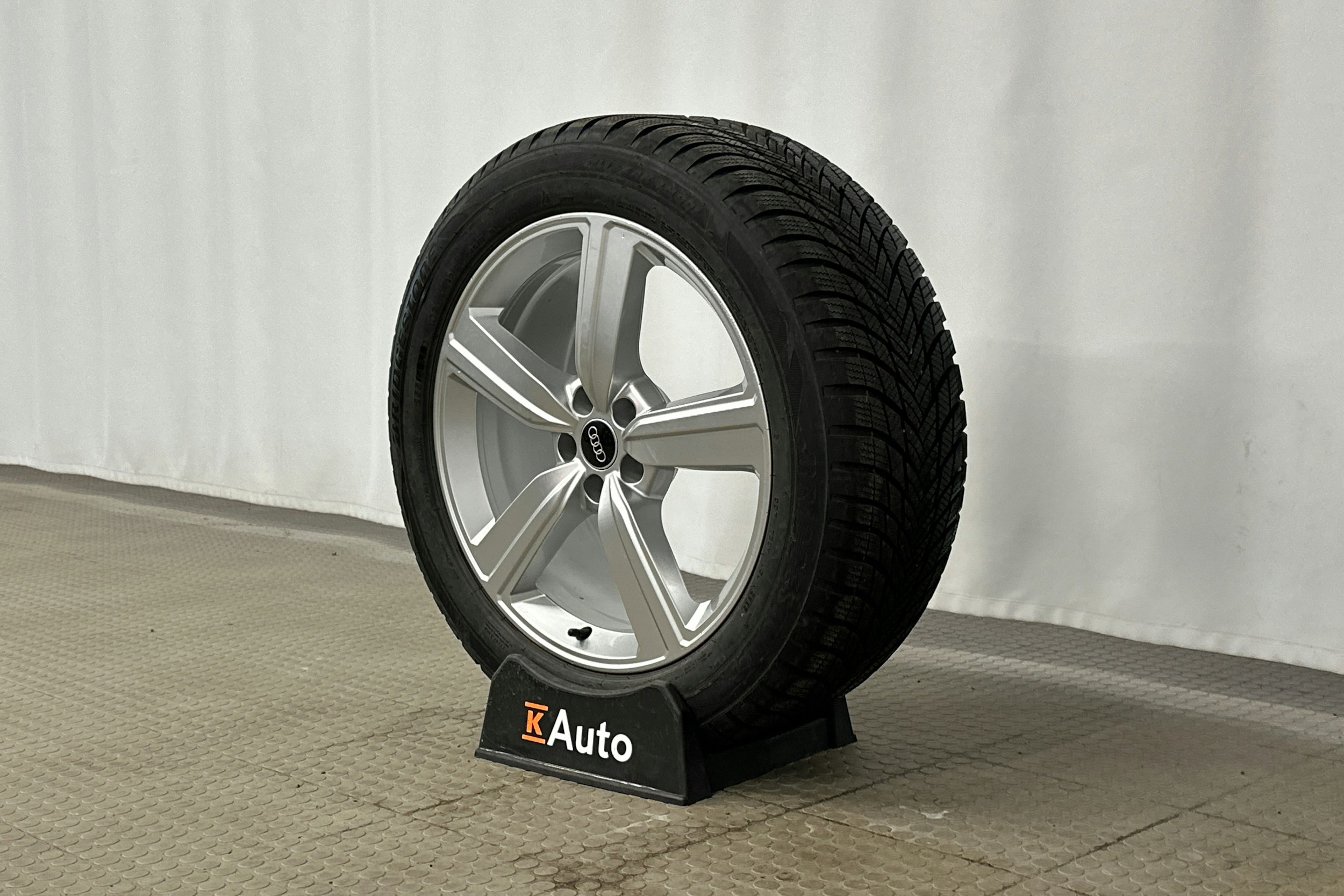 hopea Audi e-tron 2023 kuva 12.