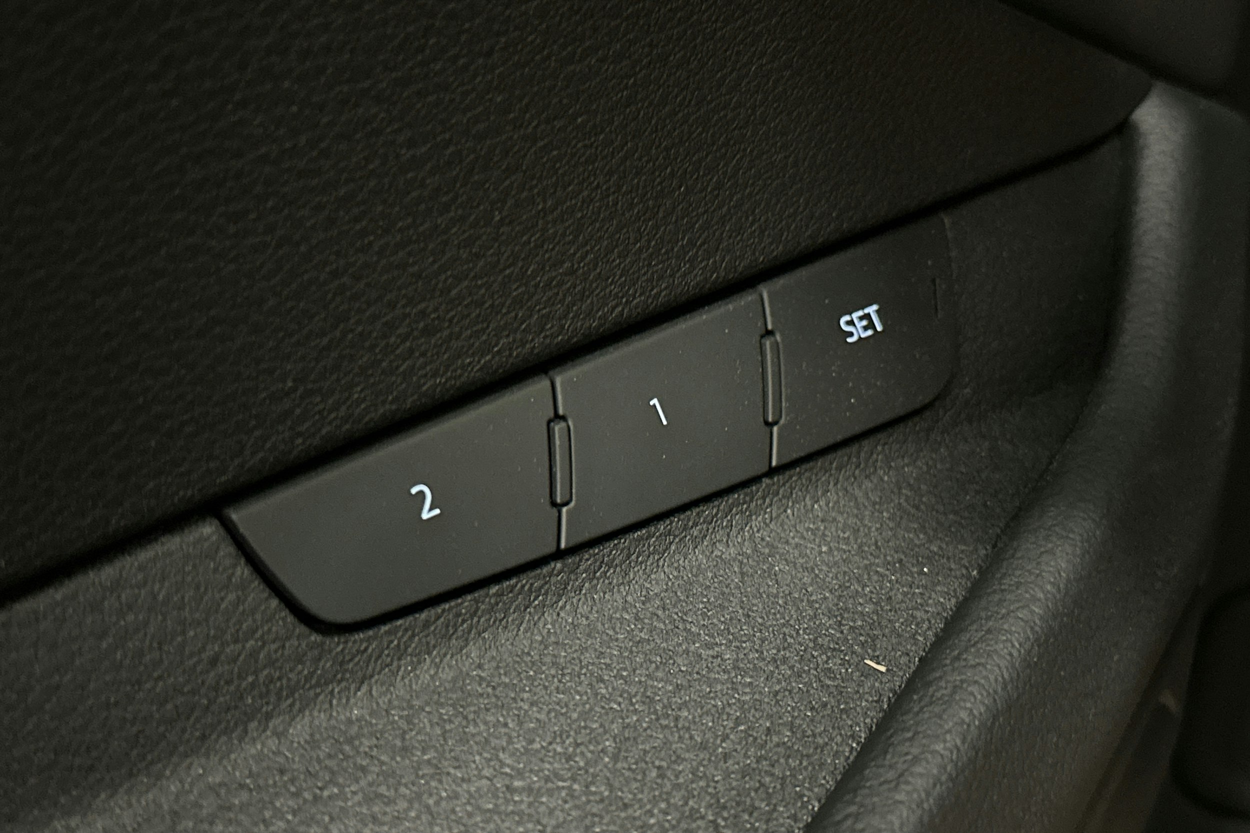 hopea Audi e-tron 2023 kuva 18.