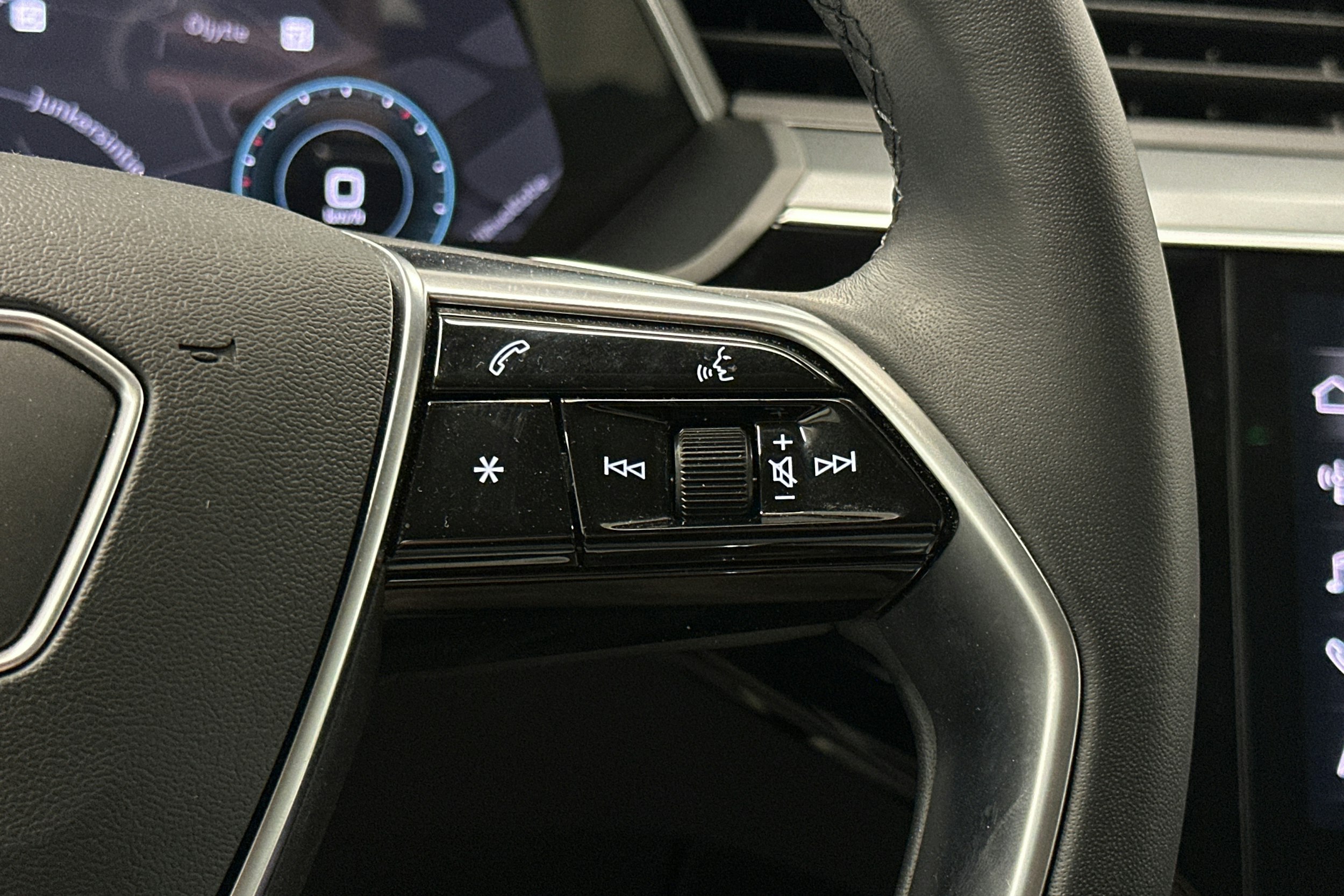 hopea Audi e-tron 2023 kuva 21.