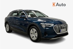 sininen Audi e-tron 2022 kuva 1.