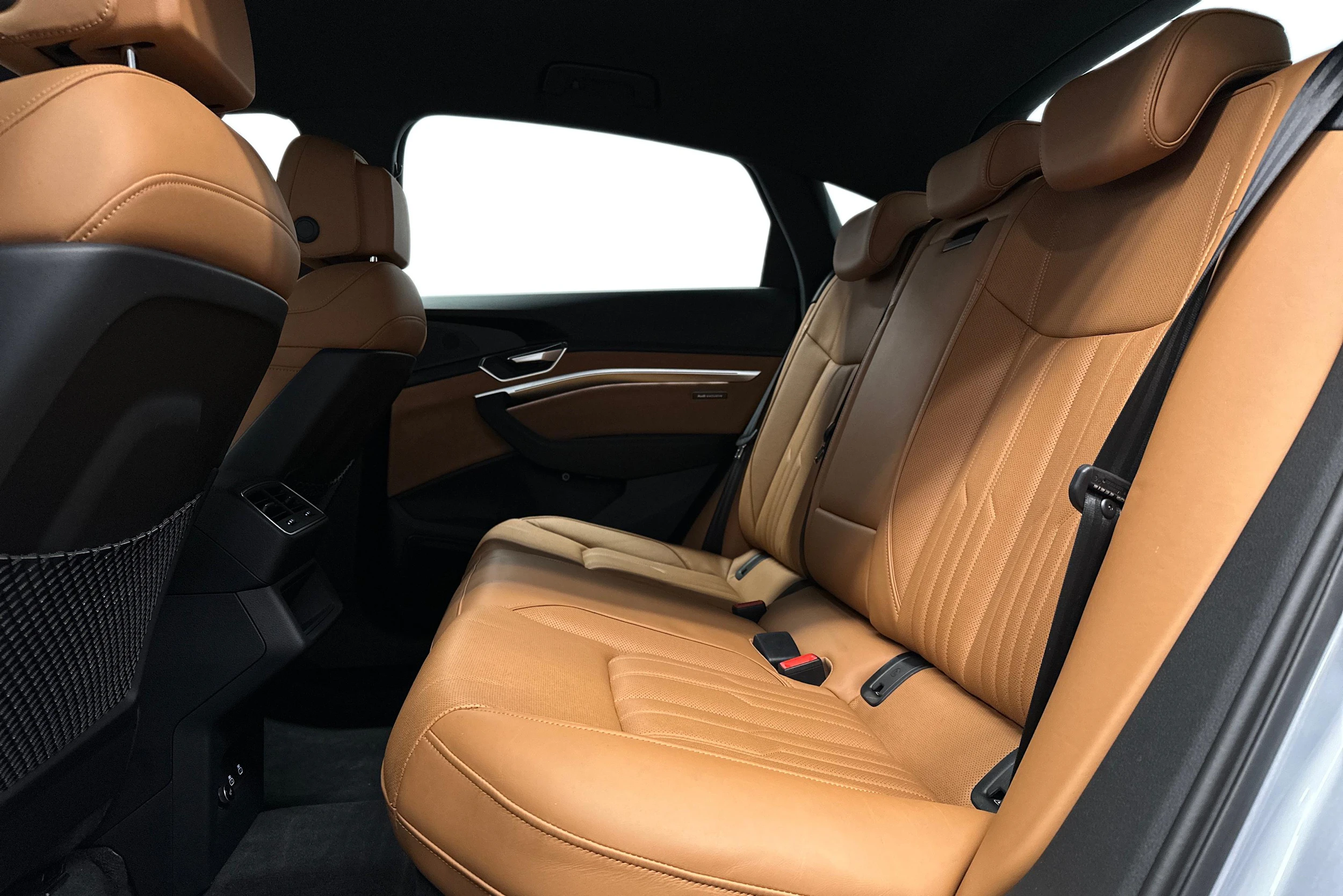 hopea Audi e-tron 2022 kuva 8.