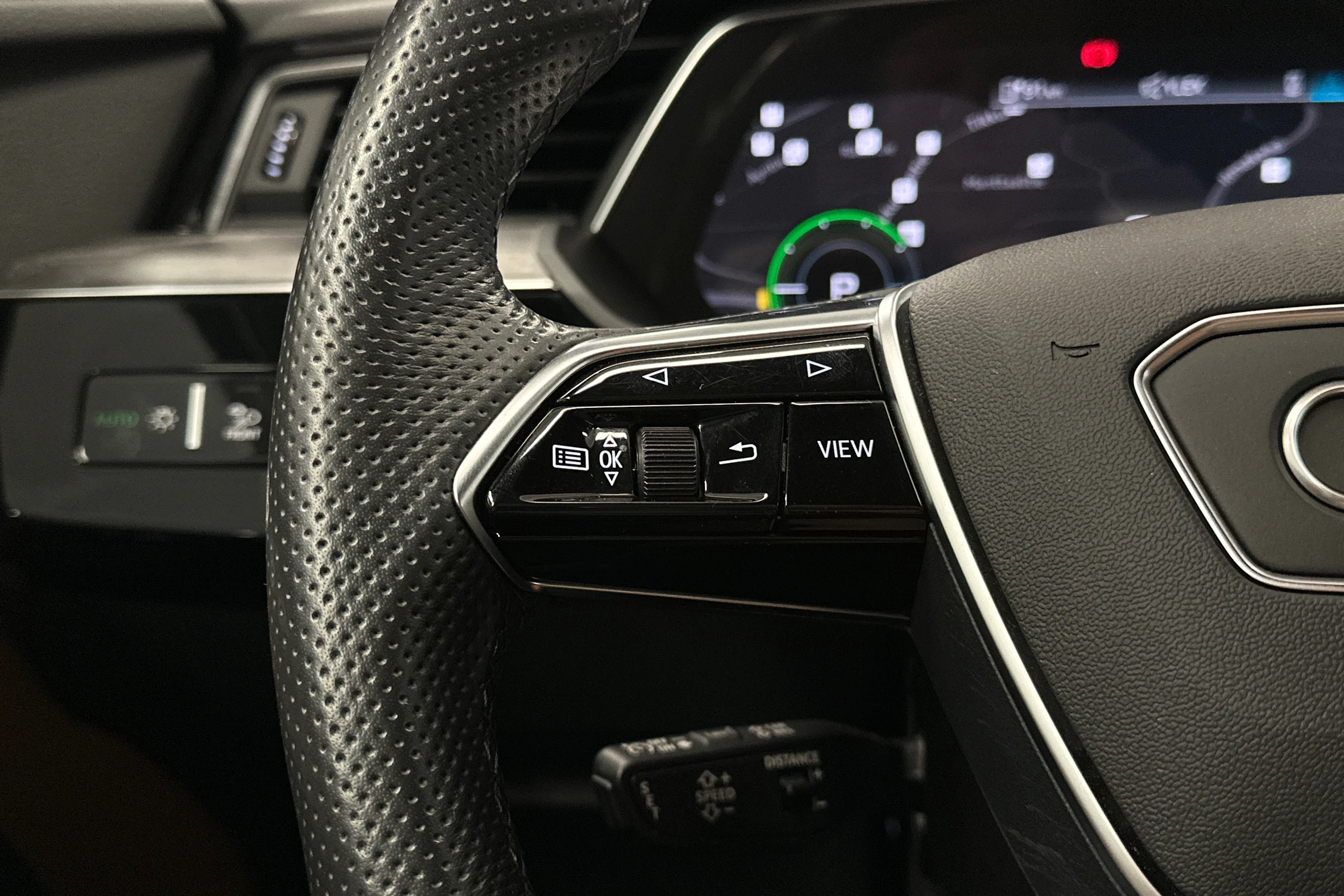 hopea Audi e-tron 2022 kuva 11.