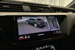 hopea Audi e-tron 2022 kuva 15.