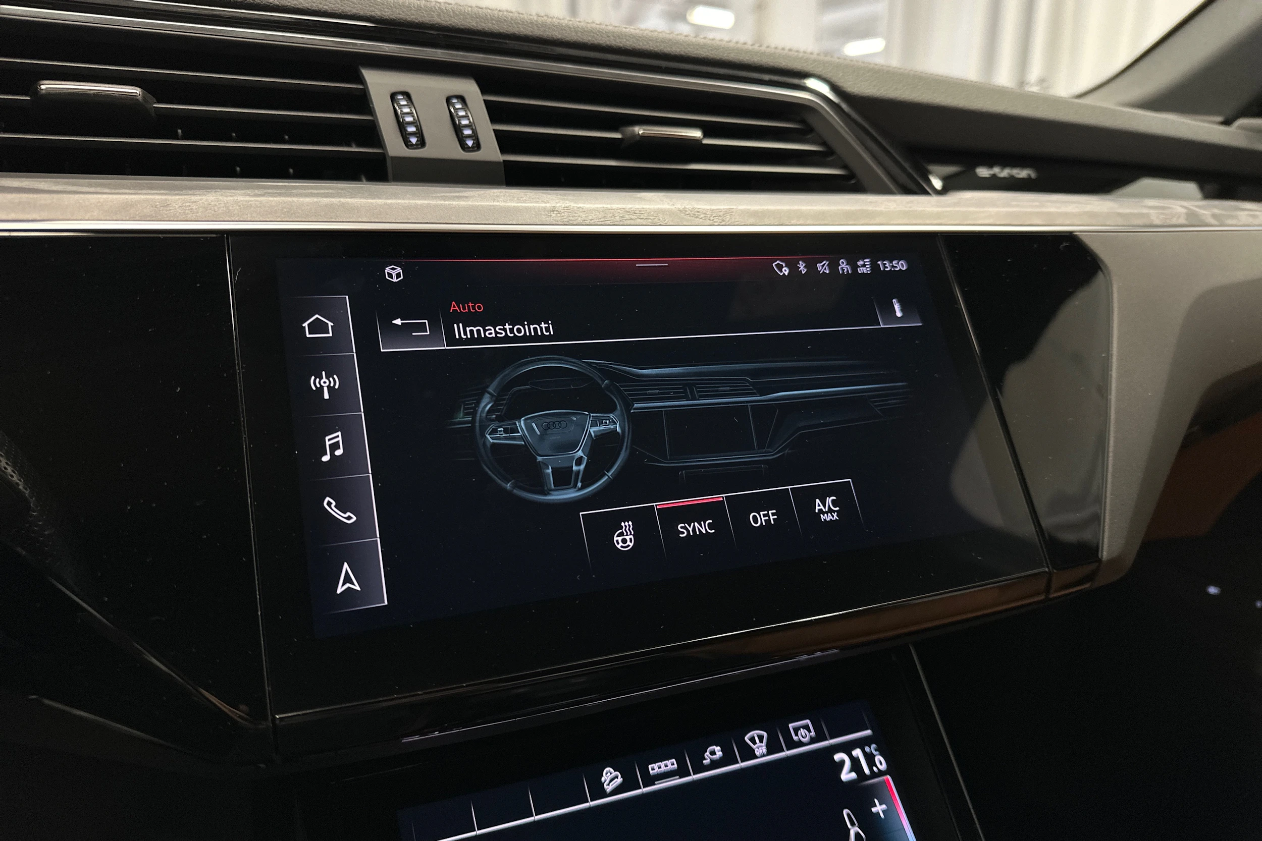 hopea Audi e-tron 2022 kuva 16.