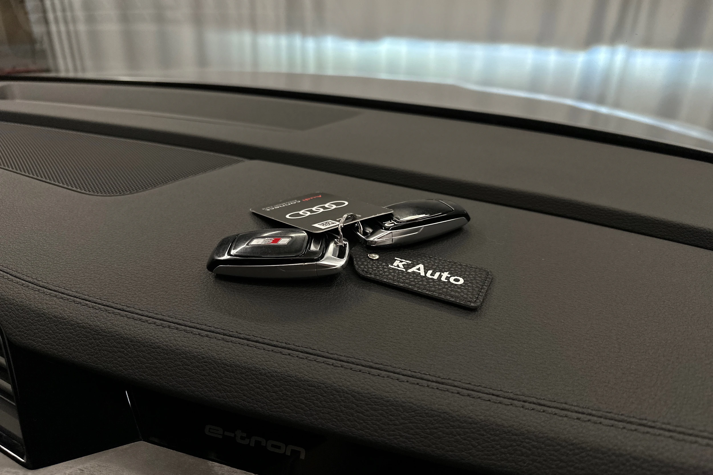 hopea Audi e-tron 2022 kuva 26.