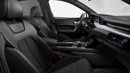 valkoinen Audi e-tron 2023 kuva 7.