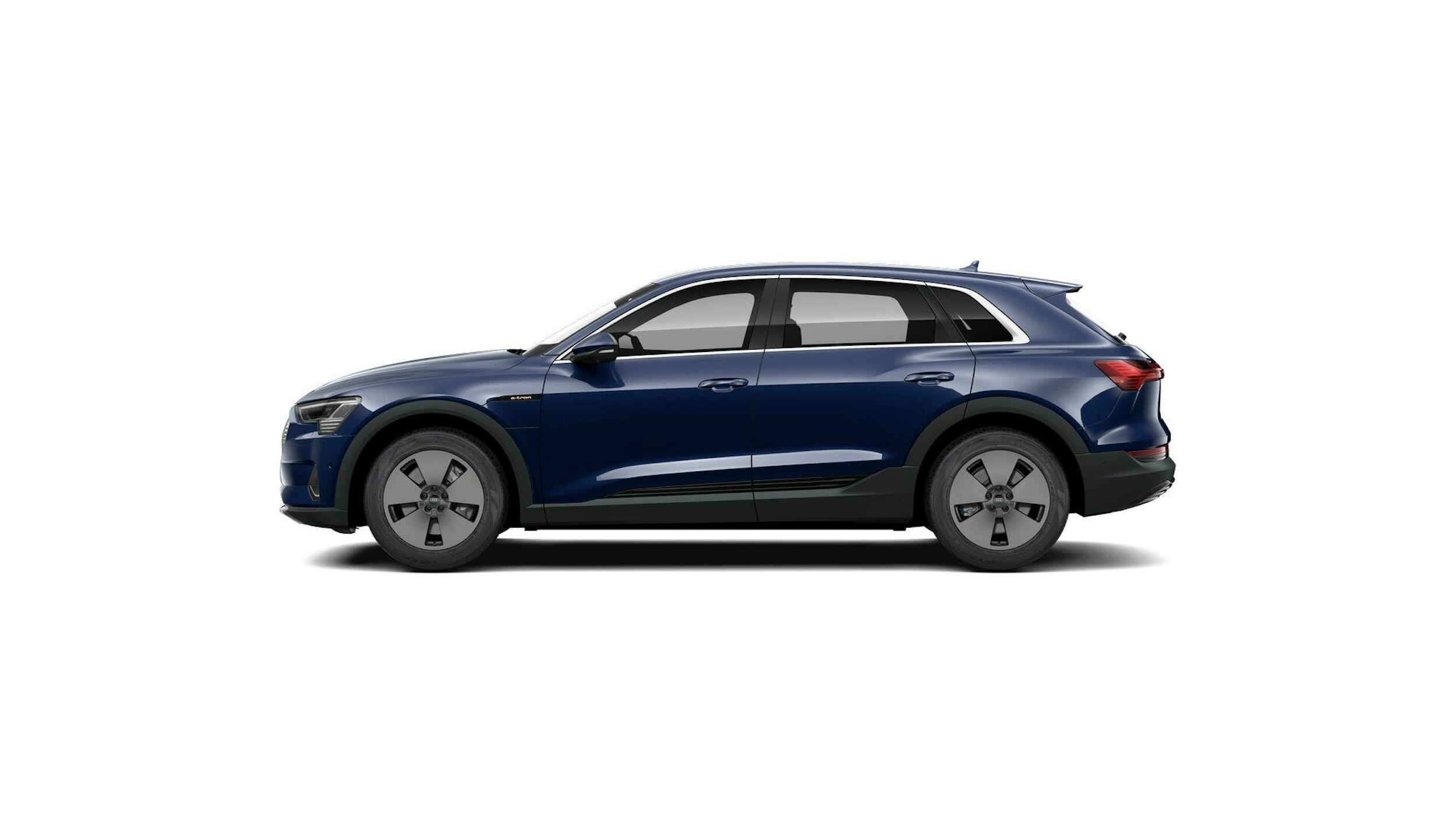 sininen Audi e-tron 2023 kuva 2.