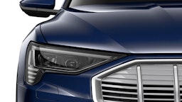 sininen Audi e-tron 2023 kuva 6.