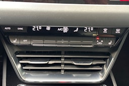 harmaa Audi e-tron 2023 kuva 27.