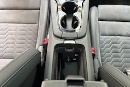 harmaa Audi e-tron 2023 kuva 29.