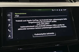 sininen Audi e-tron 2023 kuva 23.