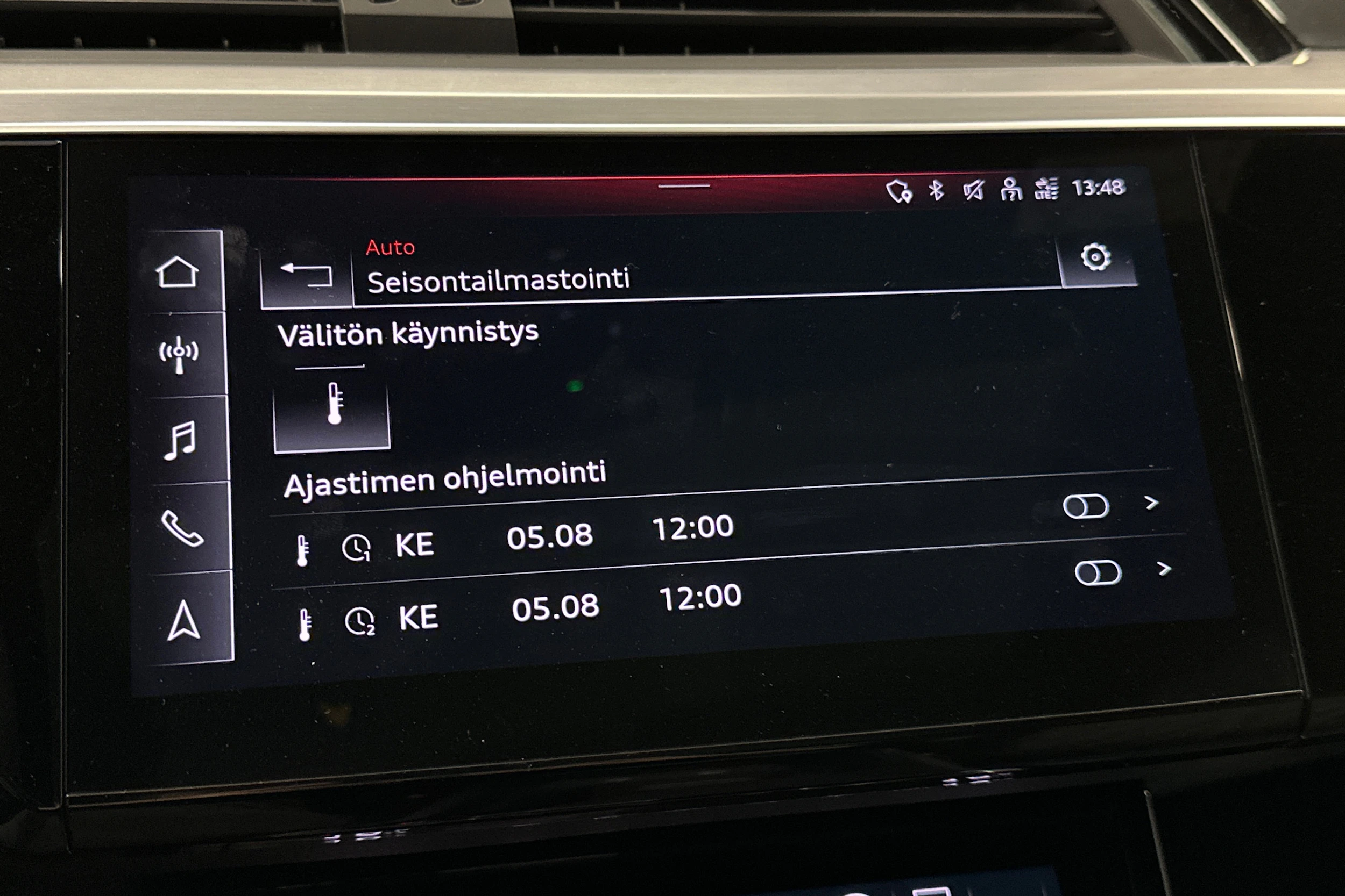 sininen Audi e-tron 2023 kuva 25.