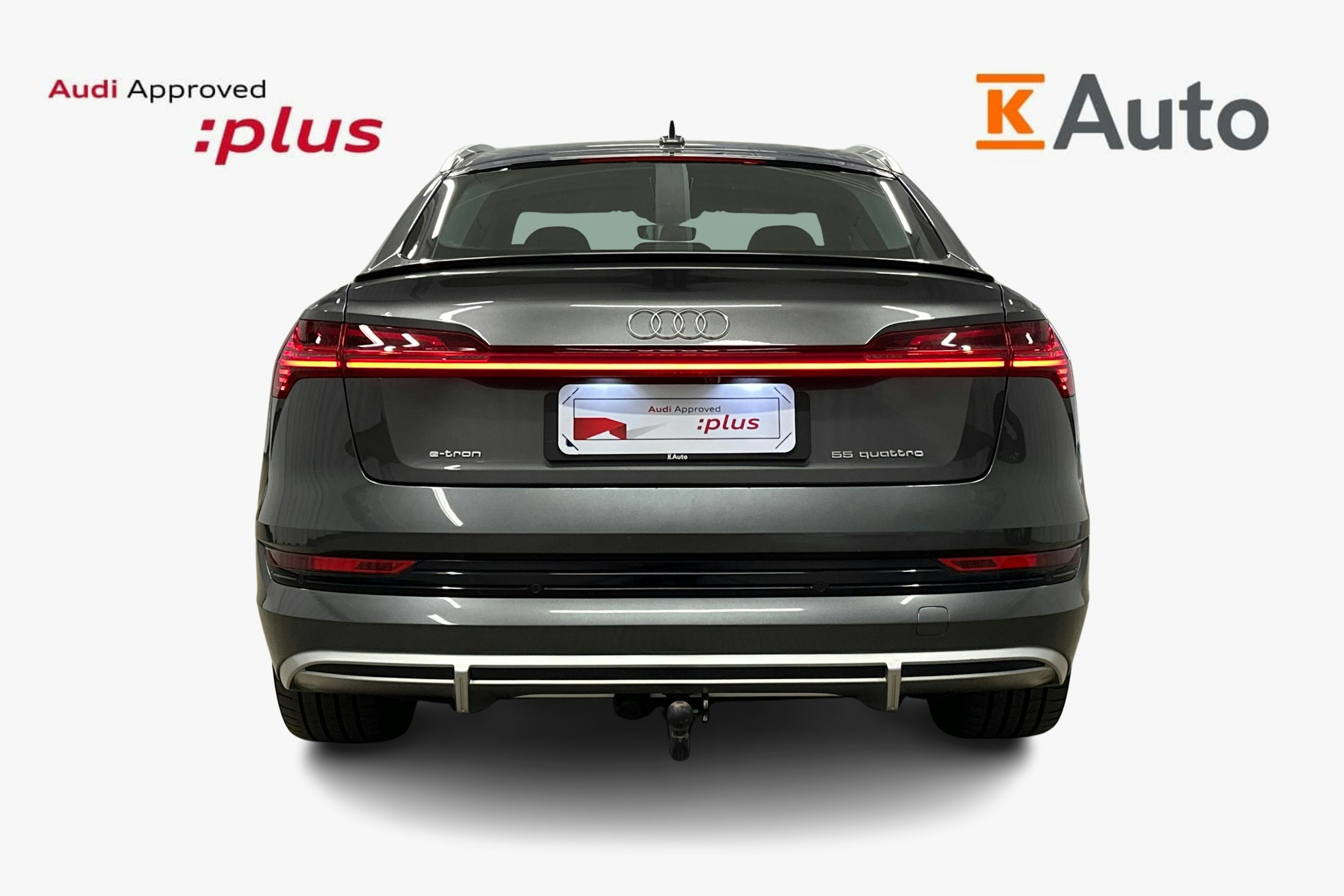 harmaa Audi e-tron 2023 kuva 3.