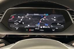 harmaa Audi e-tron 2023 kuva 20.