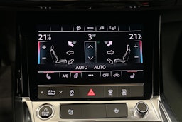 harmaa Audi e-tron 2023 kuva 23.