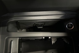 harmaa Audi e-tron 2023 kuva 33.