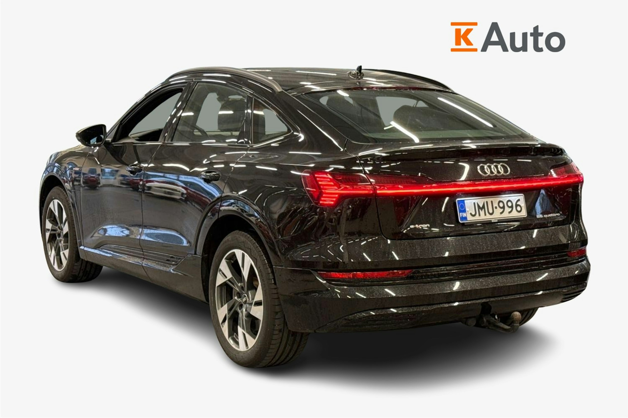musta Audi e-tron 2023 kuva 2.