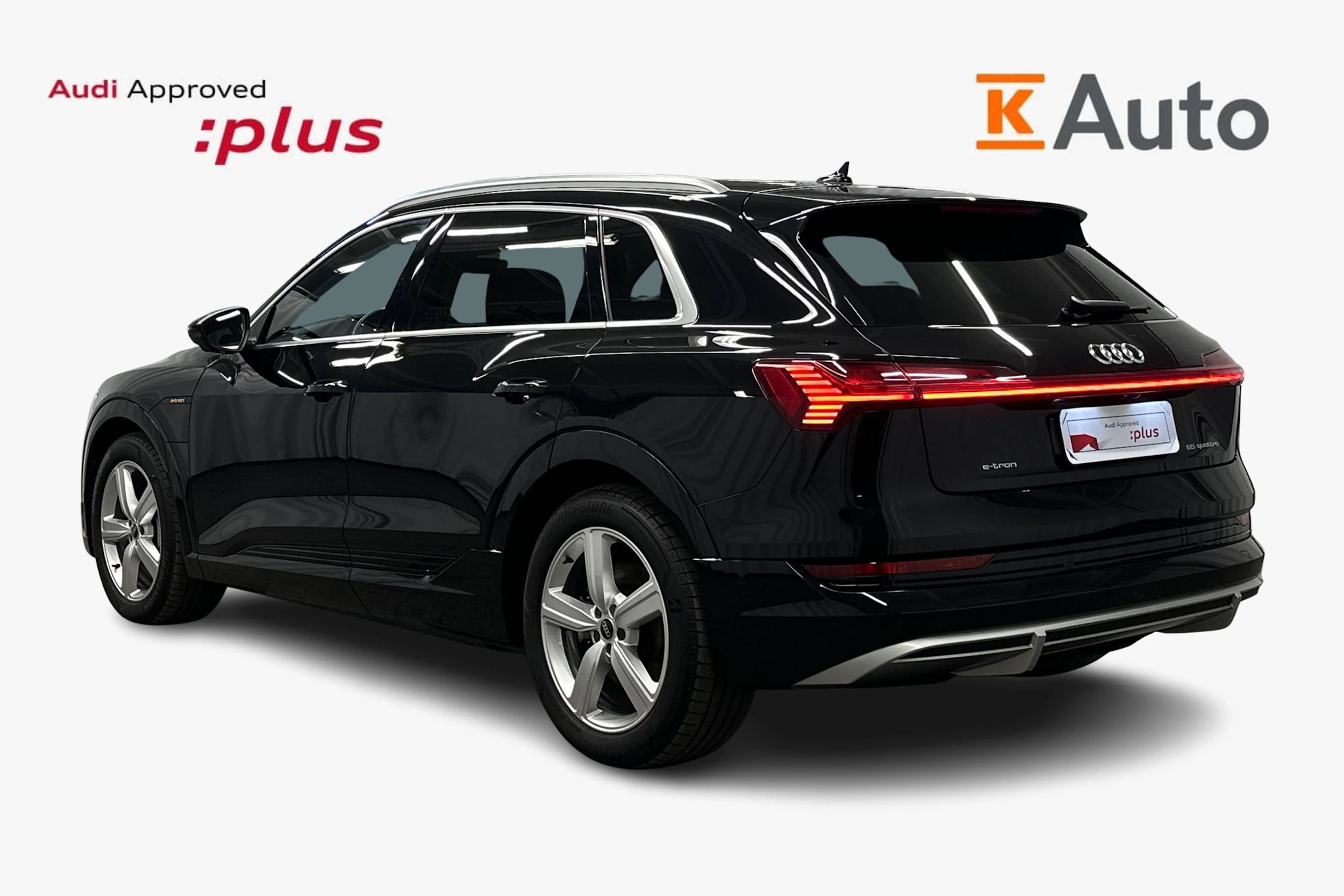 musta Audi e-tron 2023 kuva 2.