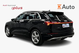 musta Audi e-tron 2023 kuva 2.