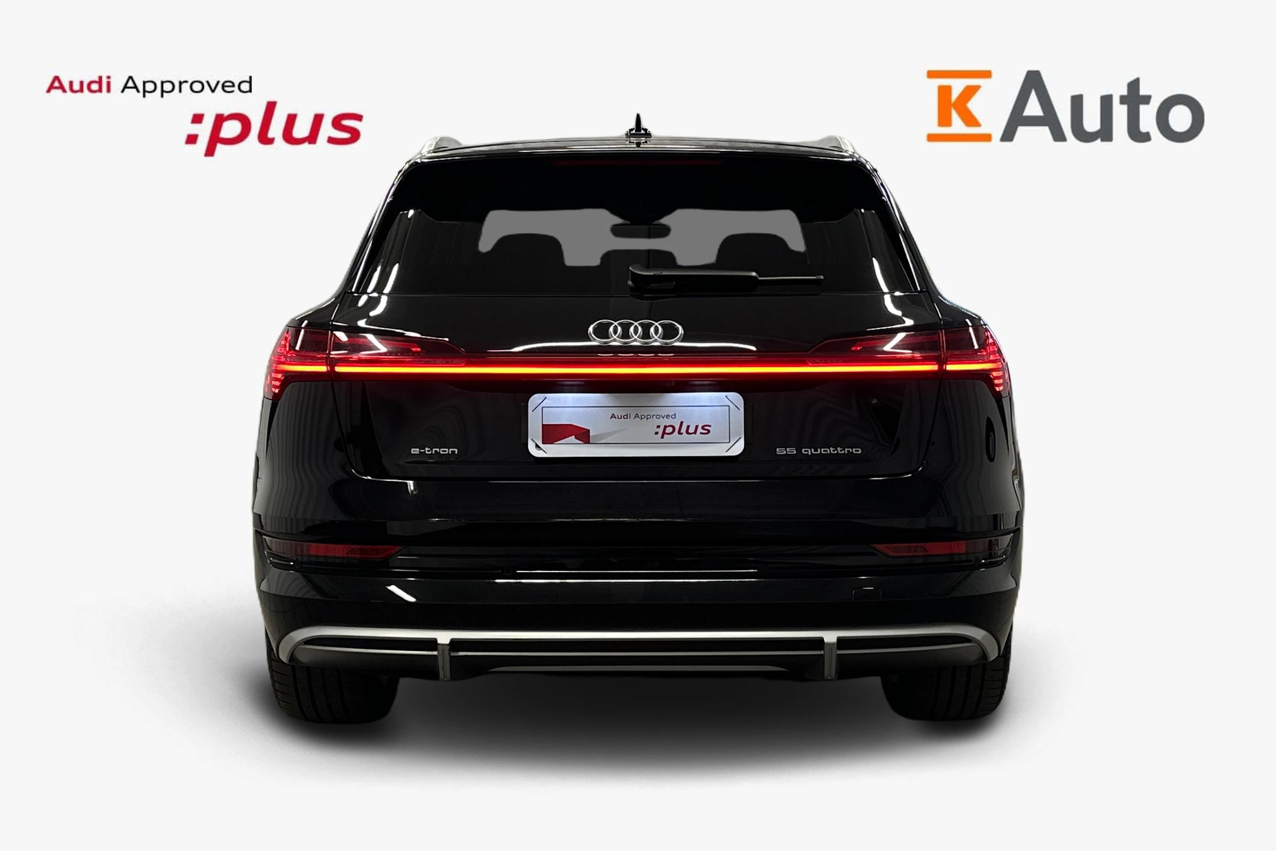 musta Audi e-tron 2023 kuva 3.
