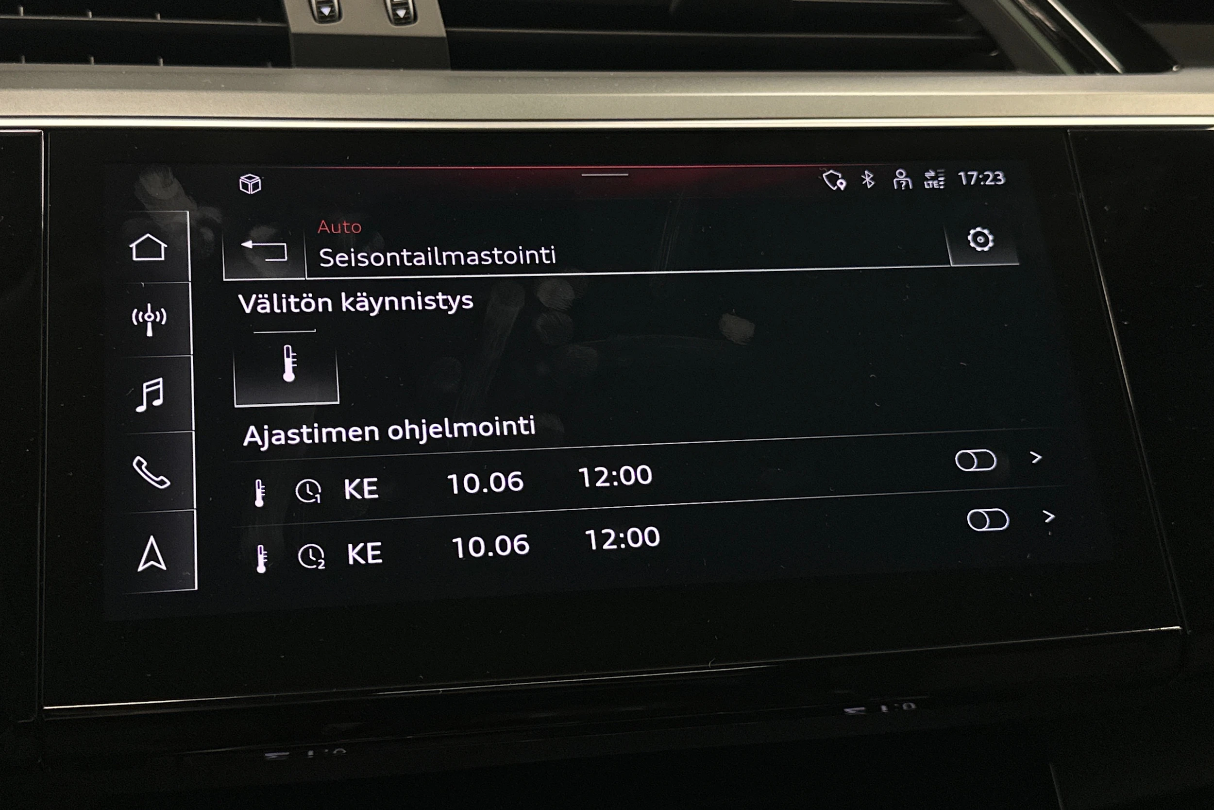 musta Audi e-tron 2023 kuva 26.