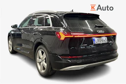 musta Audi e-tron 2023 kuva 2.