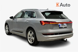 met. harmaa Audi e-tron 2023 kuva 2.