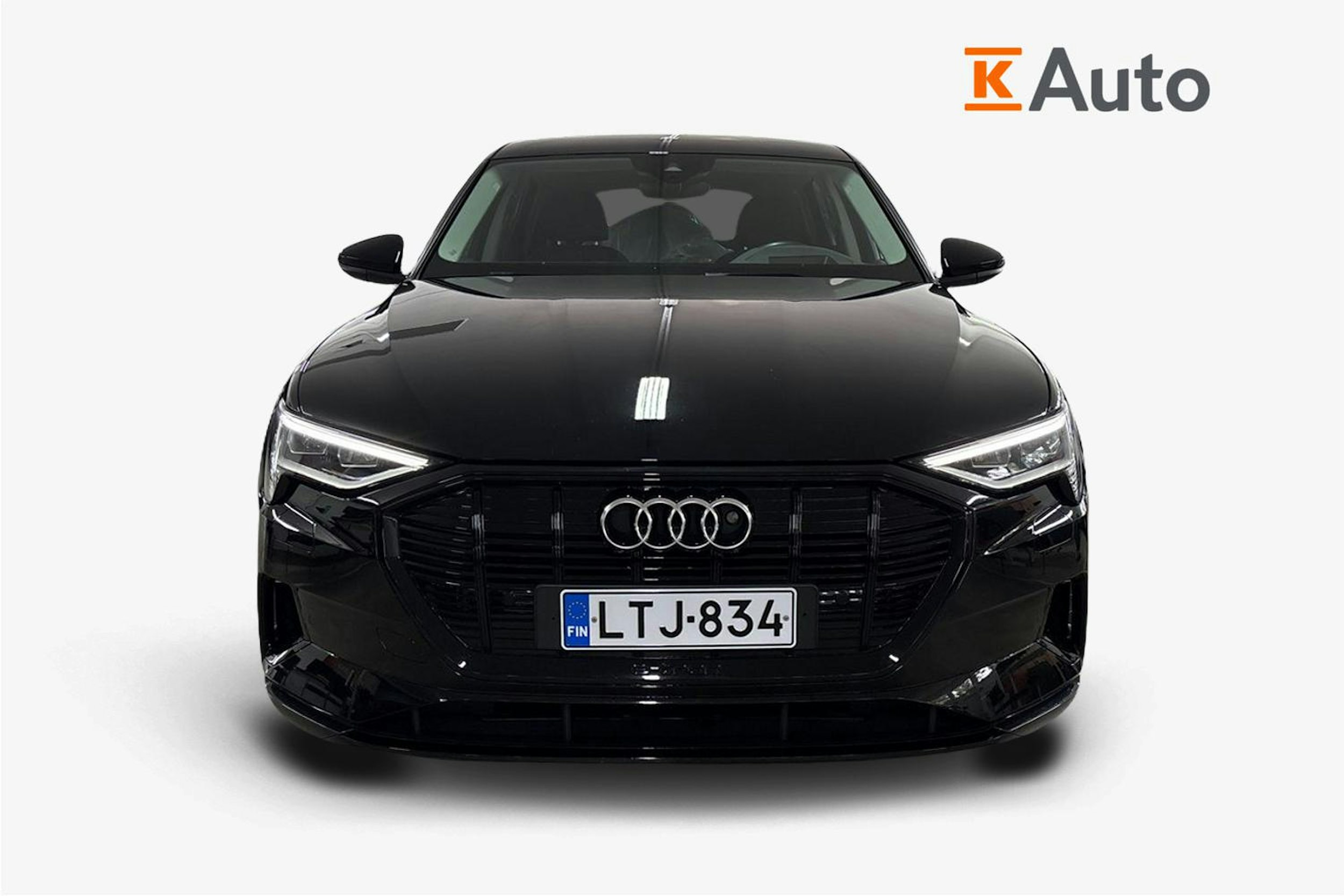 musta Audi e-tron 2023 kuva 5.