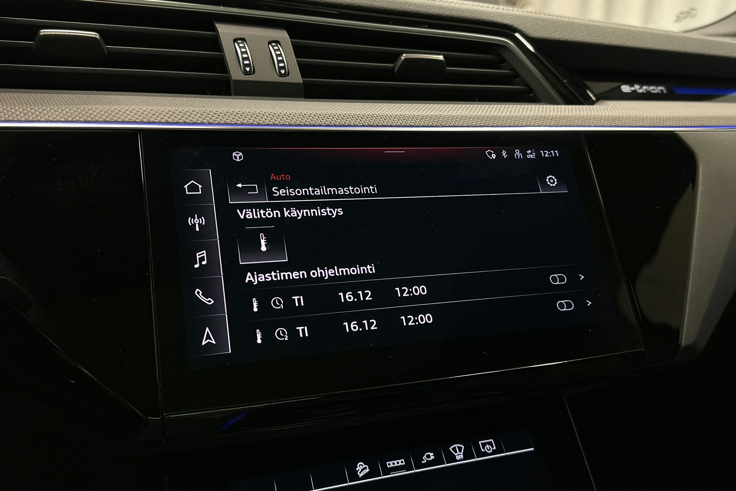 musta Audi e-tron 2023 kuva 23.