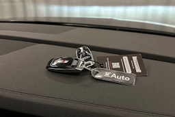 musta Audi e-tron 2023 kuva 37.